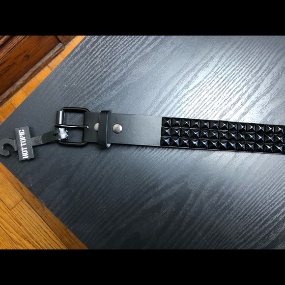 All Black stud belt Hot Topic - Picture 2 of 3
